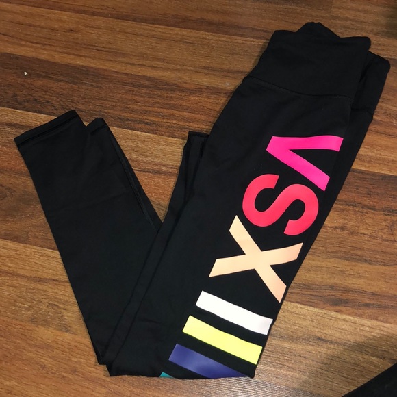 Victoria's Secret Pants - SOLD Victoria’s Secret sport leggings!